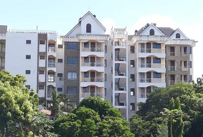 3 Bed Apartment with En Suite in Nyali Area