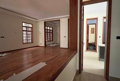 7 Bed Townhouse with En Suite in Lavington