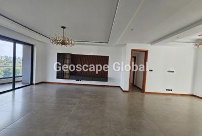 4 Bed Apartment with En Suite in Riverside