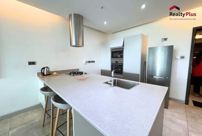 Serviced 1 Bed Apartment with En Suite at Le Marc - 2