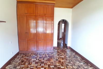 4 Bed Townhouse with En Suite at Lavington Green - 2