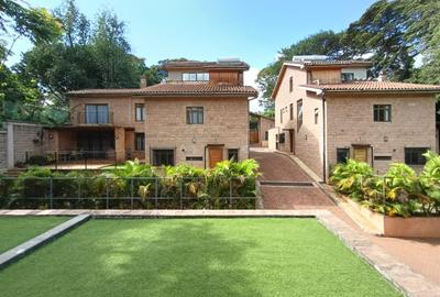 5 Bed Villa with En Suite in Lavington - 2