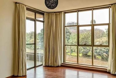 3 Bed Apartment with En Suite at Parklands