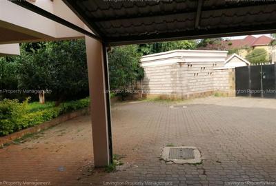 5 Bed House with En Suite at Lavington Green - 4