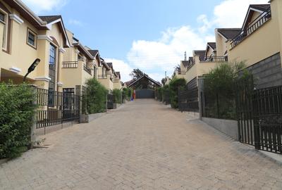 4 Bed House with En Suite in Ngong