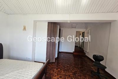 5 Bed House with En Suite in Kitisuru