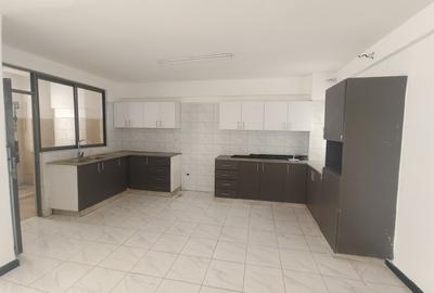 4 Bed Apartment with Borehole in Parklands - 2