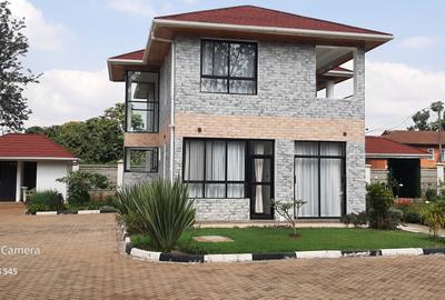 3 Bed House with En Suite in Nyari