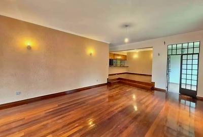 4 Bed Townhouse with En Suite in Spring Valley