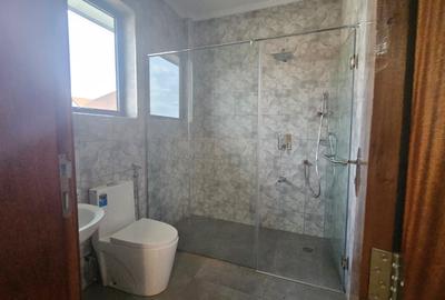 1 Bed Townhouse with Garden in Runda - 4