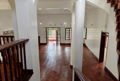 5 Bed House with En Suite at Muthaiga - 3