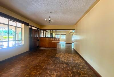 5 Bed Townhouse with En Suite in Nyari - 4