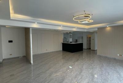 4 Bed Apartment with En Suite in Lavington