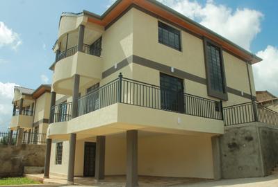 4 Bed Townhouse with En Suite at Banana - Kiambu
