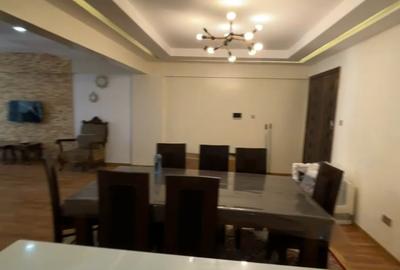 5 Bed House with En Suite at Hurlingham Near Mosque - 3