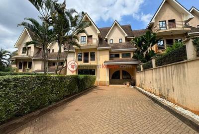 5 Bed Villa with En Suite at Lavington