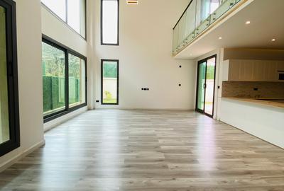 5 Bed Villa with En Suite at Chalbi Drive - 2