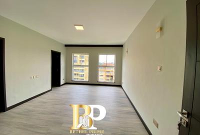 3 Bed Apartment with En Suite in Riverside