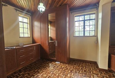 4 Bed House with En Suite at Ngong Road