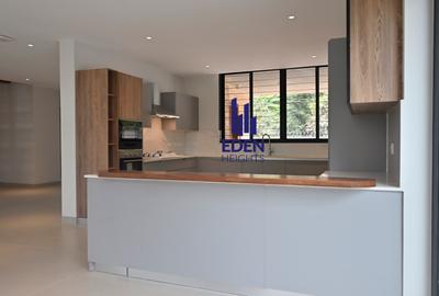 4 Bed House with En Suite in Loresho - 4