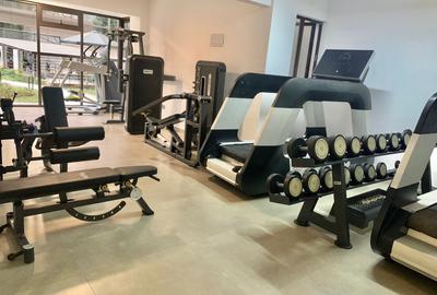 Serviced 3 Bed Apartment with En Suite in Riverside