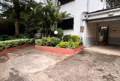 4 Bed Townhouse with En Suite at Kilimani - 2