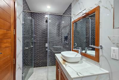 4 Bed Apartment with En Suite in Westlands Area - 3