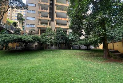 Serviced 2 Bed Apartment with En Suite in Kileleshwa