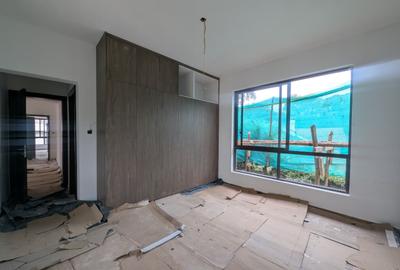 5 Bed Villa with En Suite at Kyuna - 3
