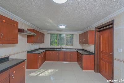 4 Bed Townhouse with En Suite in Muthaiga - 4