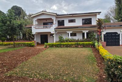 4 Bed House with En Suite at Nyari Close - 3