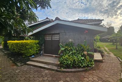 4 Bed House with En Suite in Karen