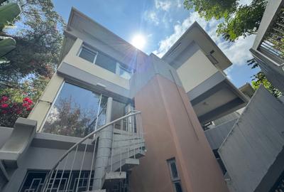 3 Bed Townhouse with En Suite in Lavington - 3