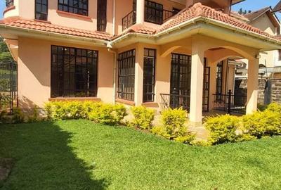 5 Bed Townhouse with En Suite at Lavington