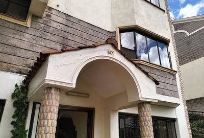 4 Bed Townhouse with En Suite in Westlands Area