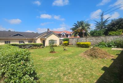 5 Bed Townhouse with En Suite in Mountain View - 3