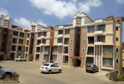 2 Bed Apartment with En Suite at Riverside Drive