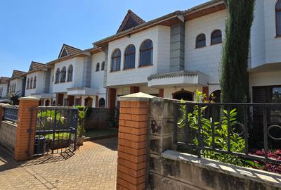 4 Bed Townhouse with En Suite at Rhapta Road