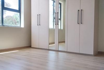 5 Bed Villa with En Suite in Waiyaki Way - 4