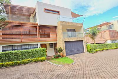 4 Bed Townhouse with En Suite at Convent Drive