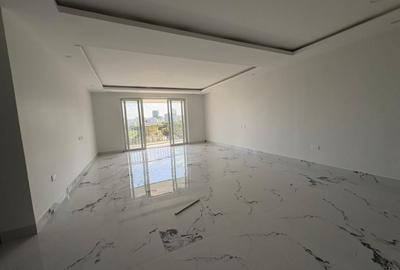 3 Bed Apartment with En Suite at Parklands