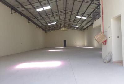 Furnished 5,200 ft² Warehouse with Parking in Athi River - 4