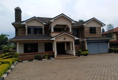 5 Bed House with En Suite at Runda - 2