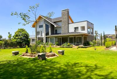 6 Bed House with En Suite in Karen
