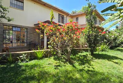 4 Bed Townhouse with En Suite in Gigiri - 2