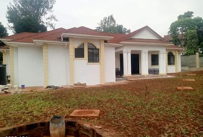 4 Bed House with En Suite in Runda