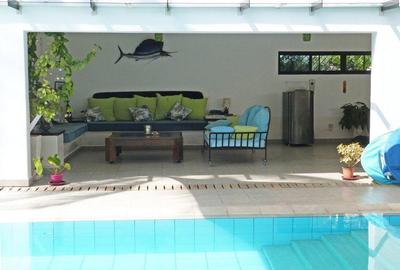 4 Bed House with En Suite in Watamu - 4