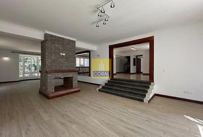 5 Bed Townhouse in Rosslyn - 3