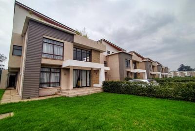 4 Bed House with En Suite in Runda