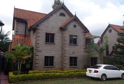 5 Bed Townhouse with En Suite at Kaputei Garden